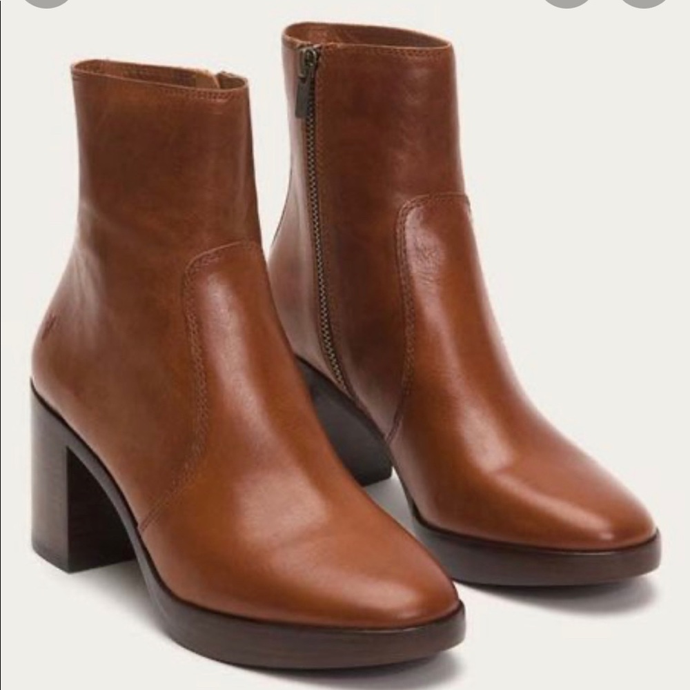 ISO Frye Joan Short Campus Boot 6.5 or 7 ANY COLOR